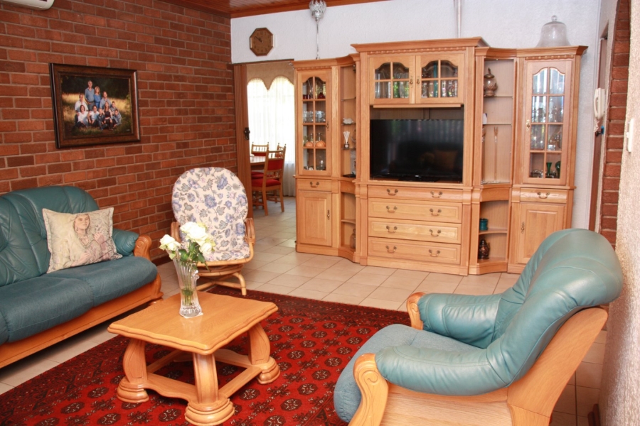 3 Bedroom Property for Sale in Fichardt Park Free State